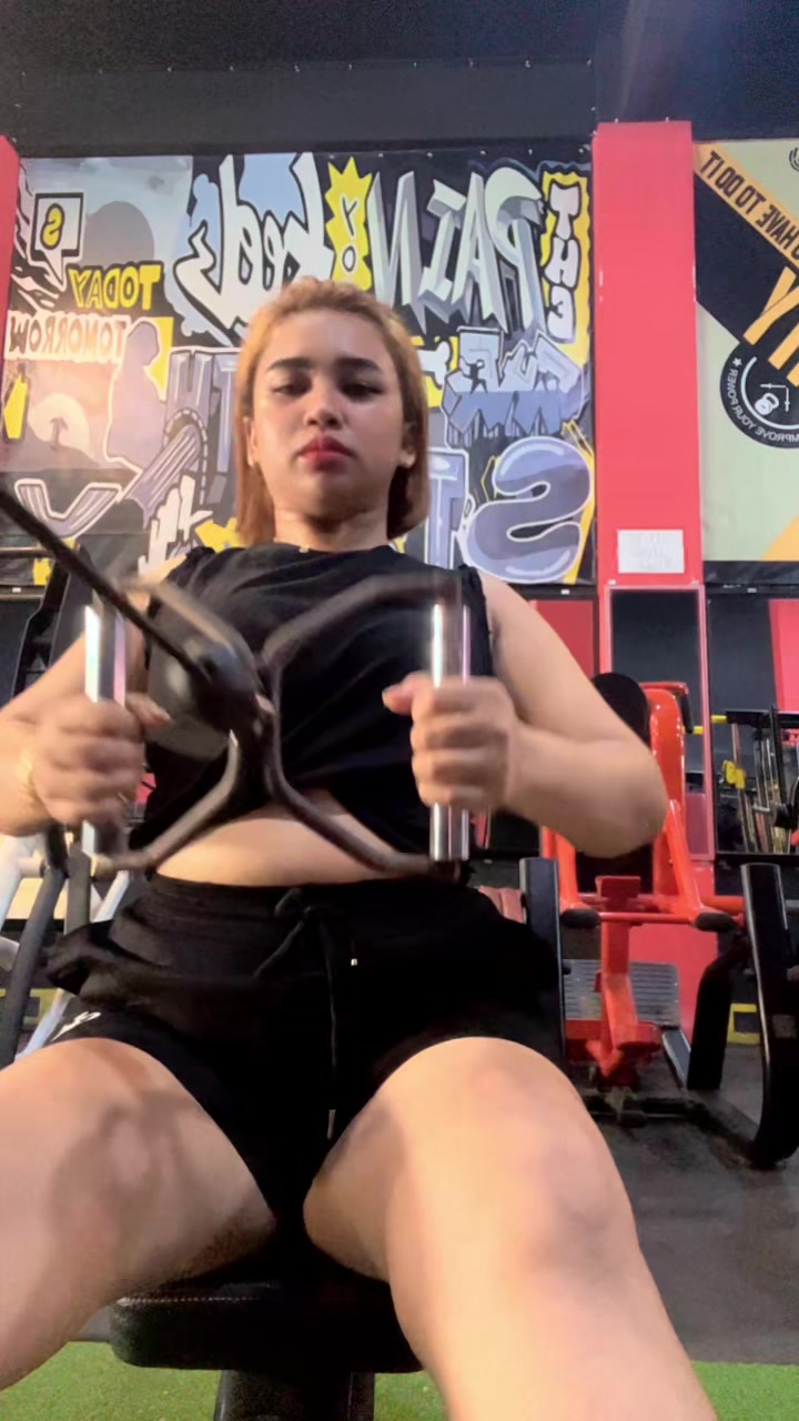 @julia frinella sari