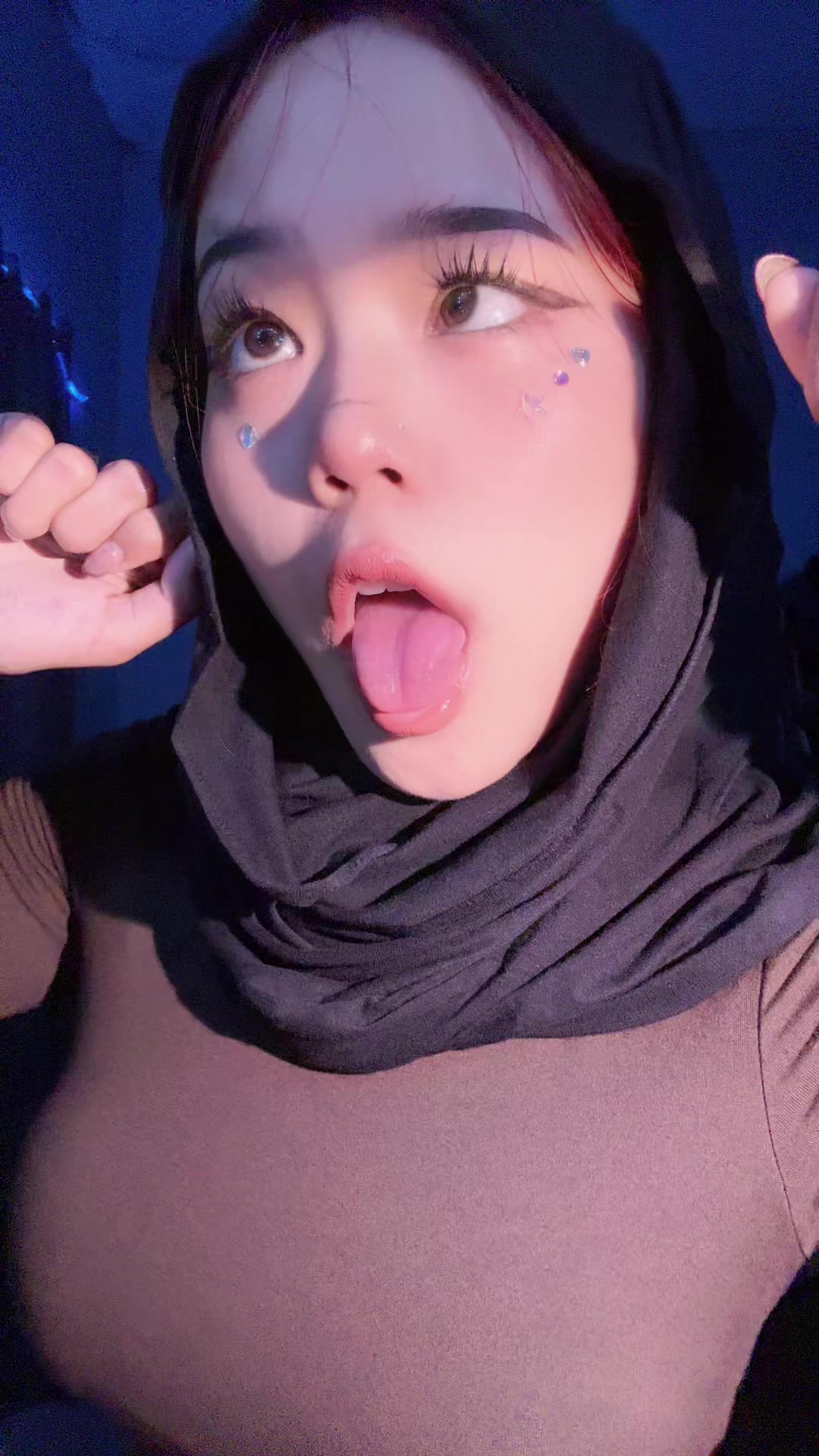 @Ayang