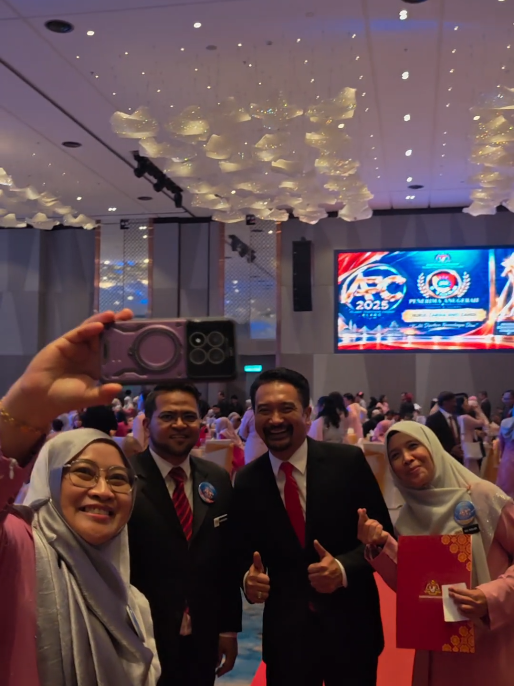 @Azmizam Zaman Huri