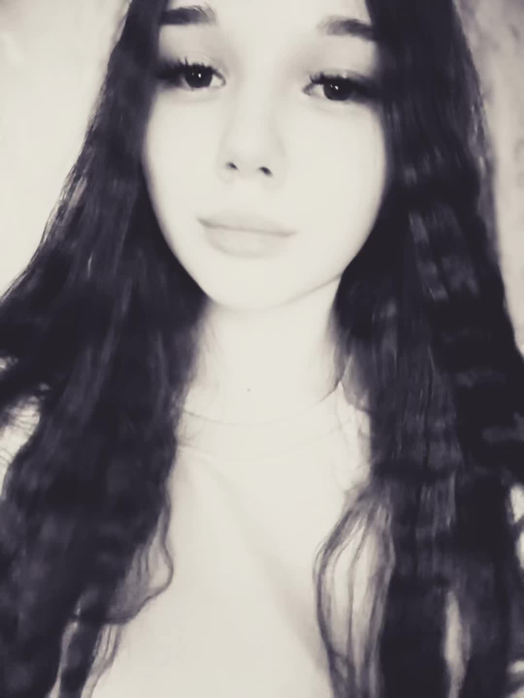 @Vika Guzanova🐈⬛🐾