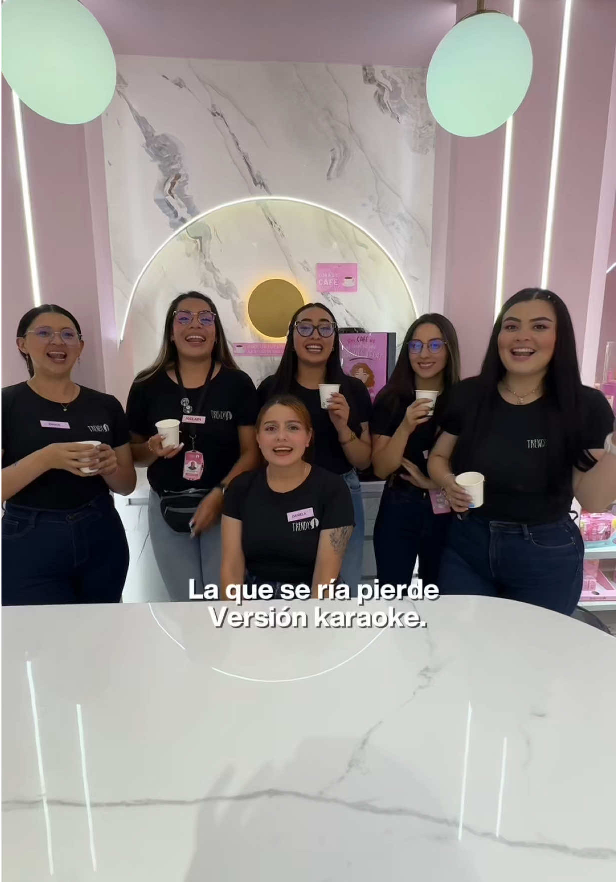 @Trendy Maquillaje