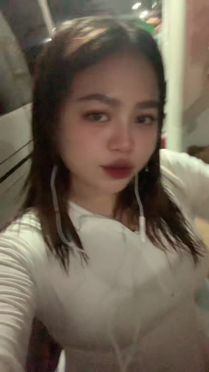 @🦋