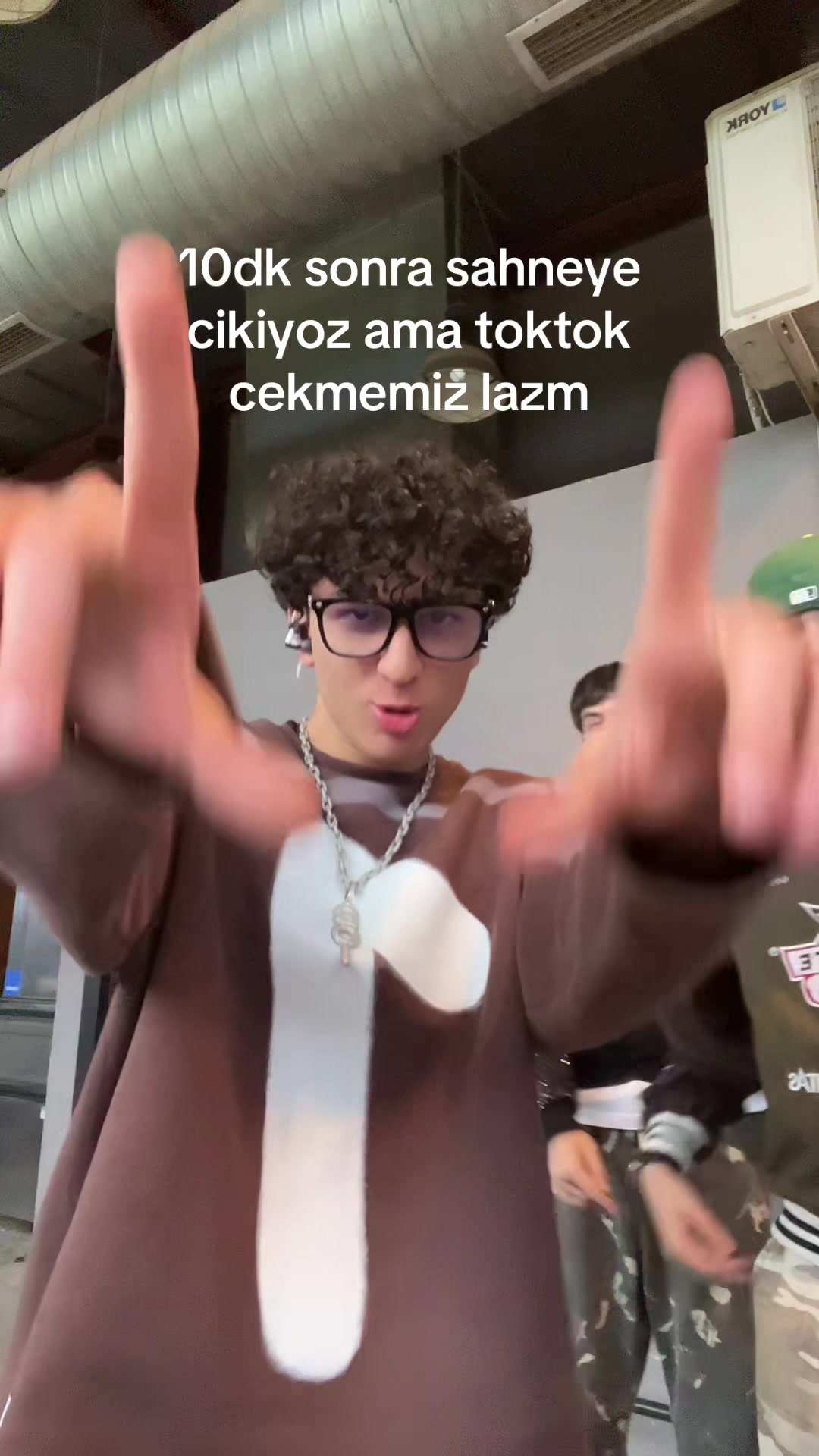 @emriboi