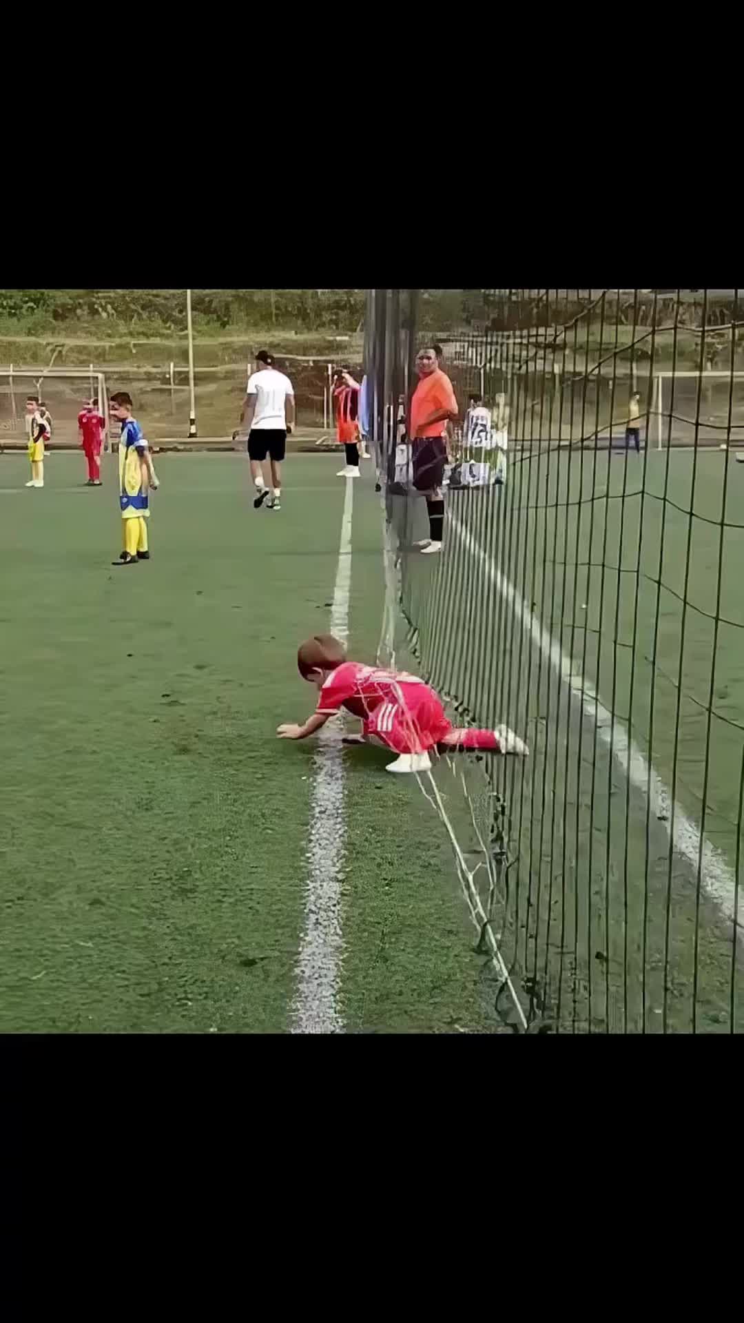 @Raxian Football