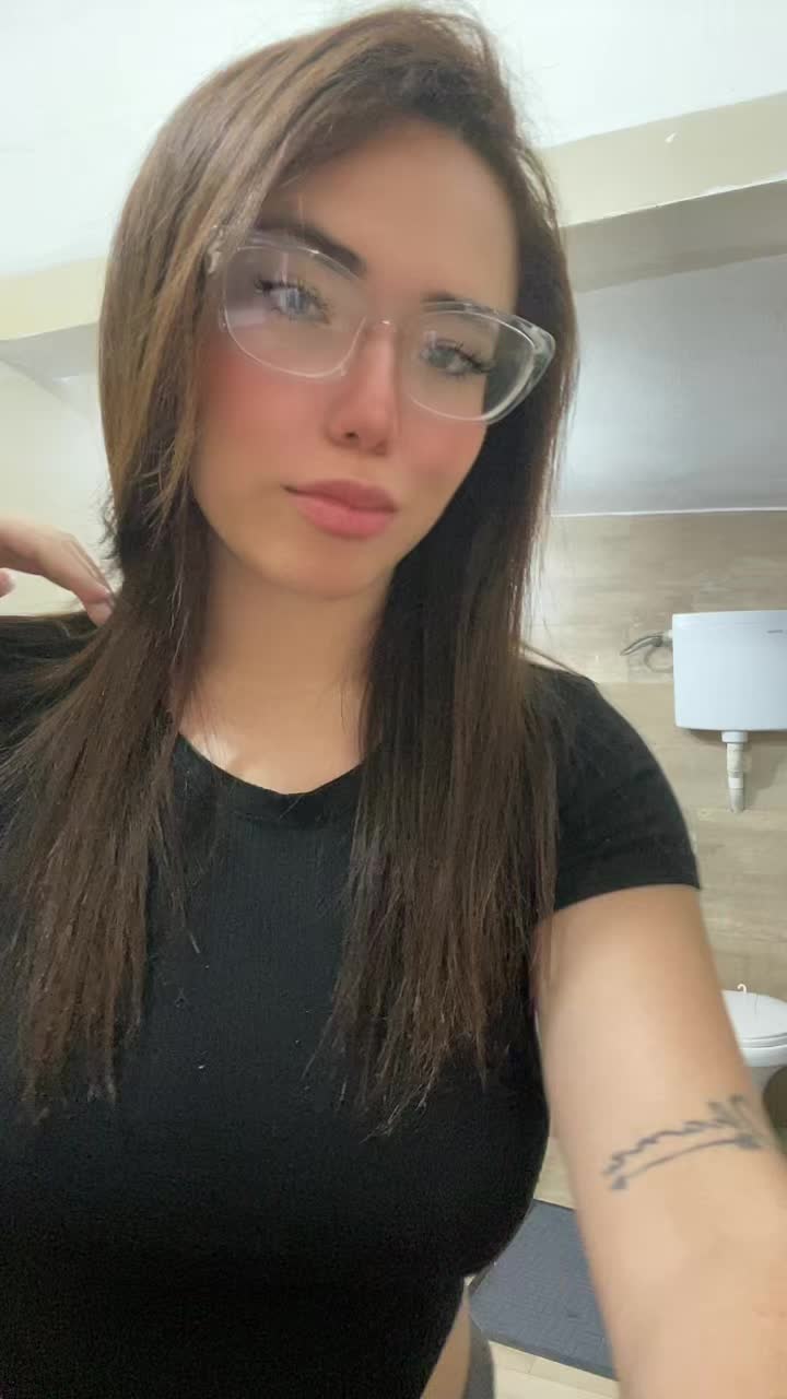 @_cathee_