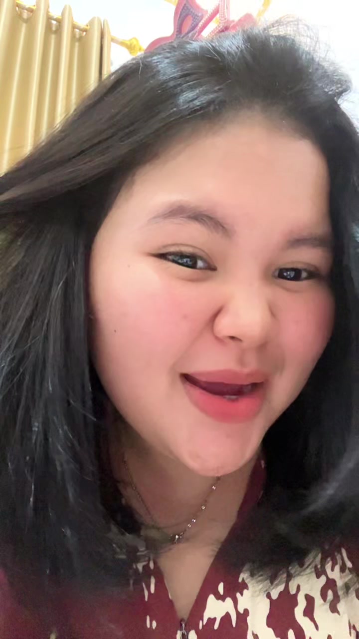@Nisaa18