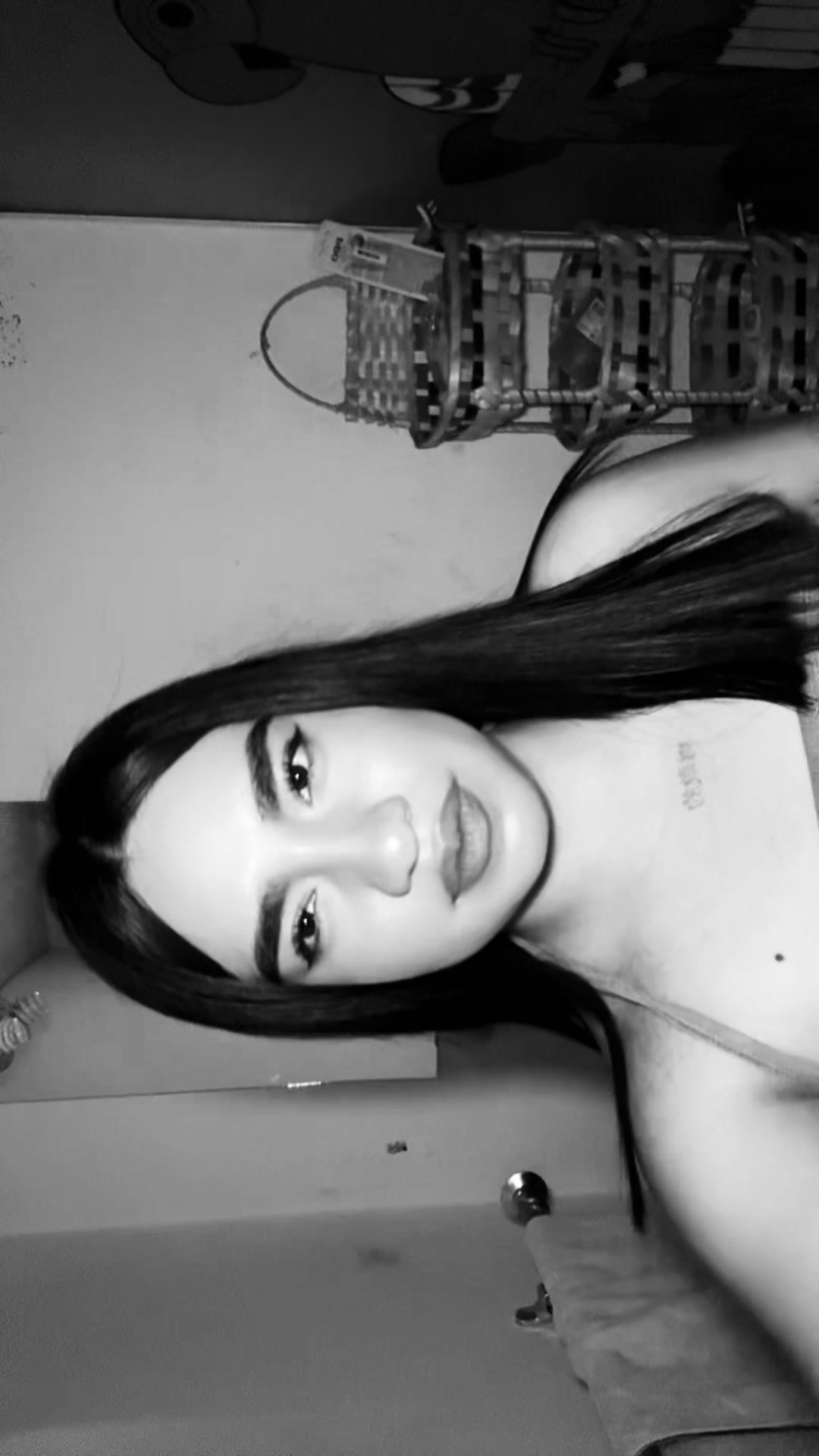 @Jenn🧃