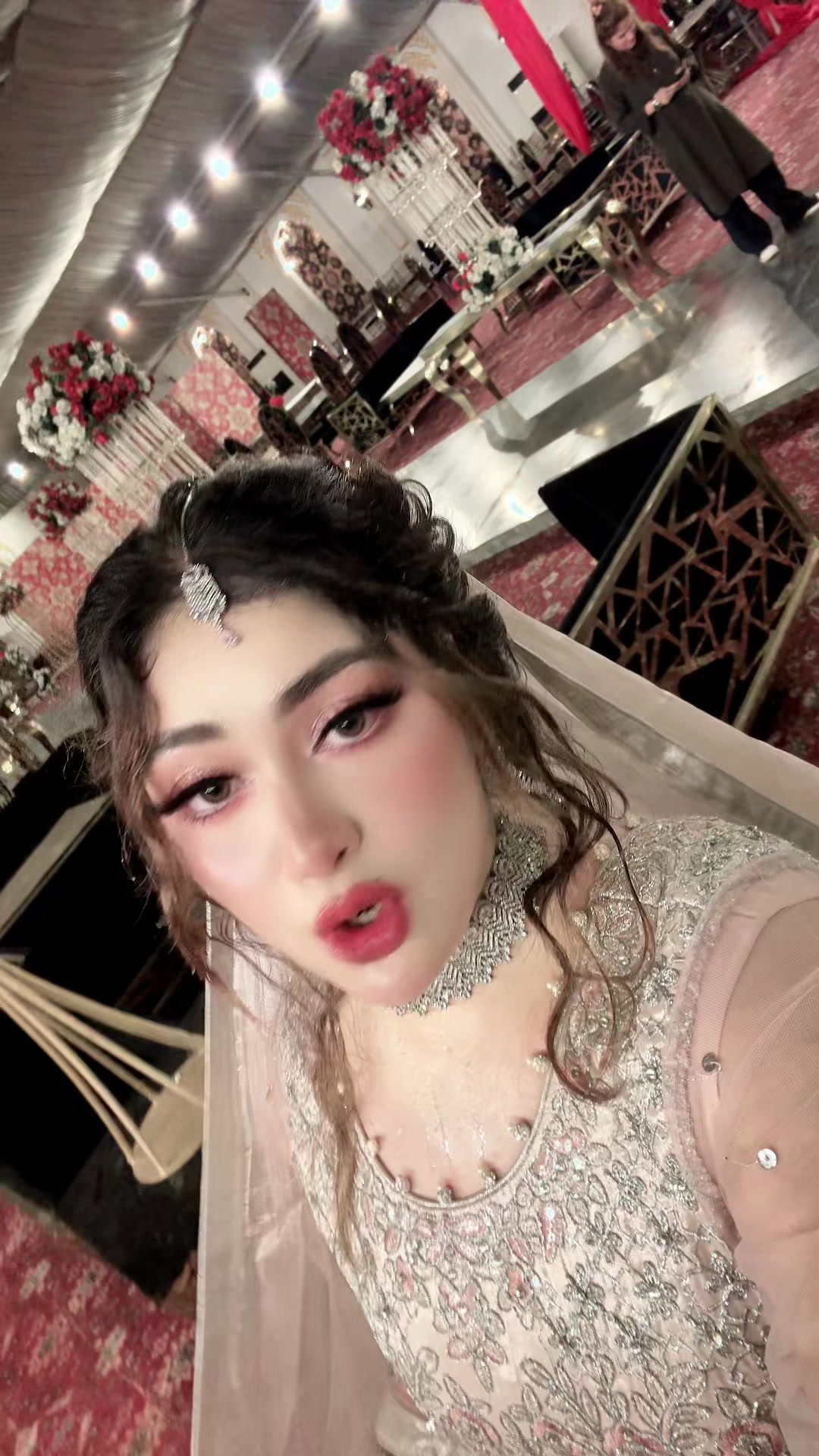 @Maham Mughal👑