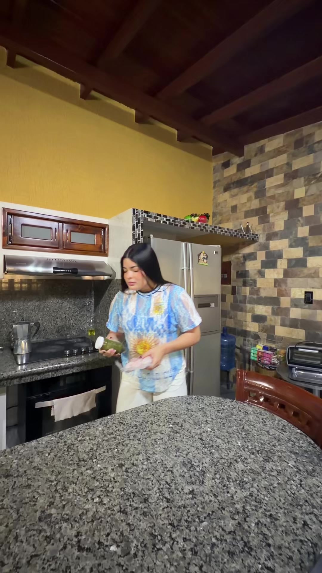 @Mónica Karina☕️