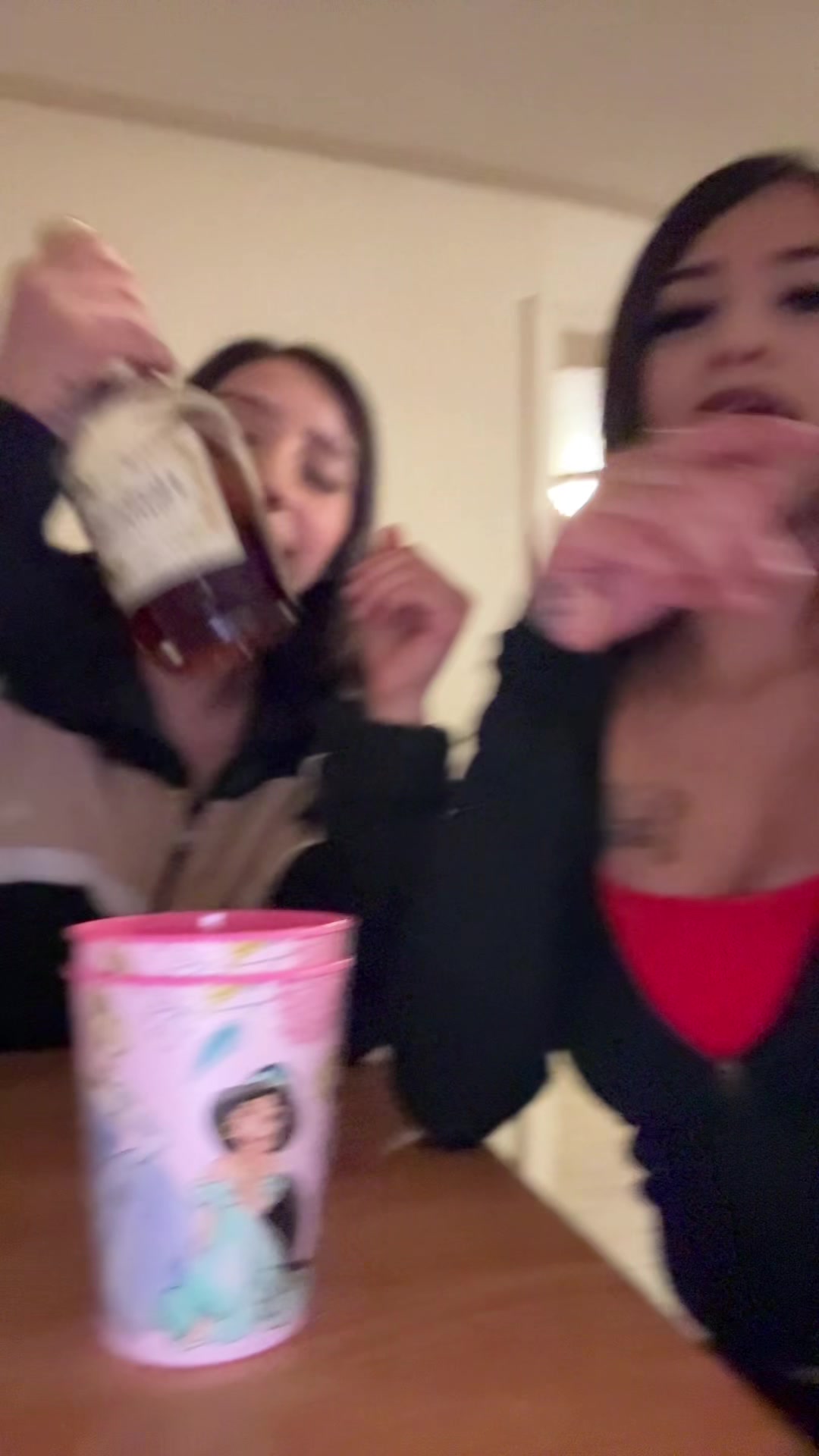@UÑKÑOWÑ😈