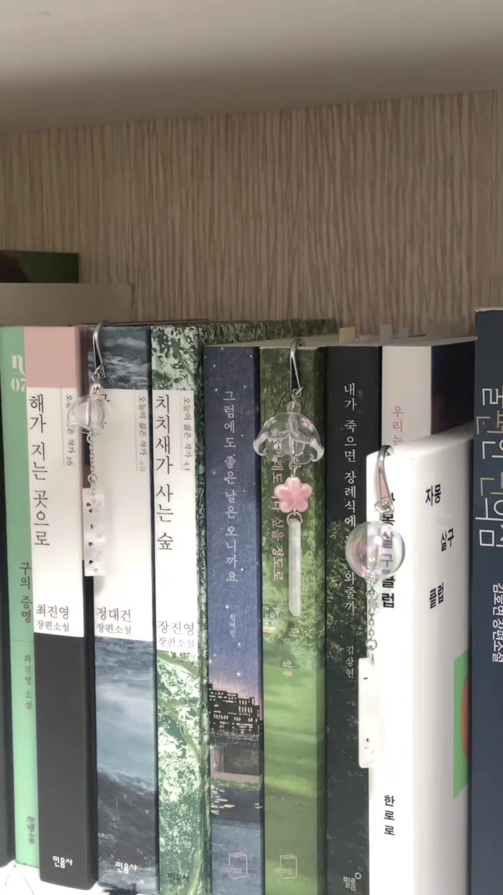 @lifeis.book
