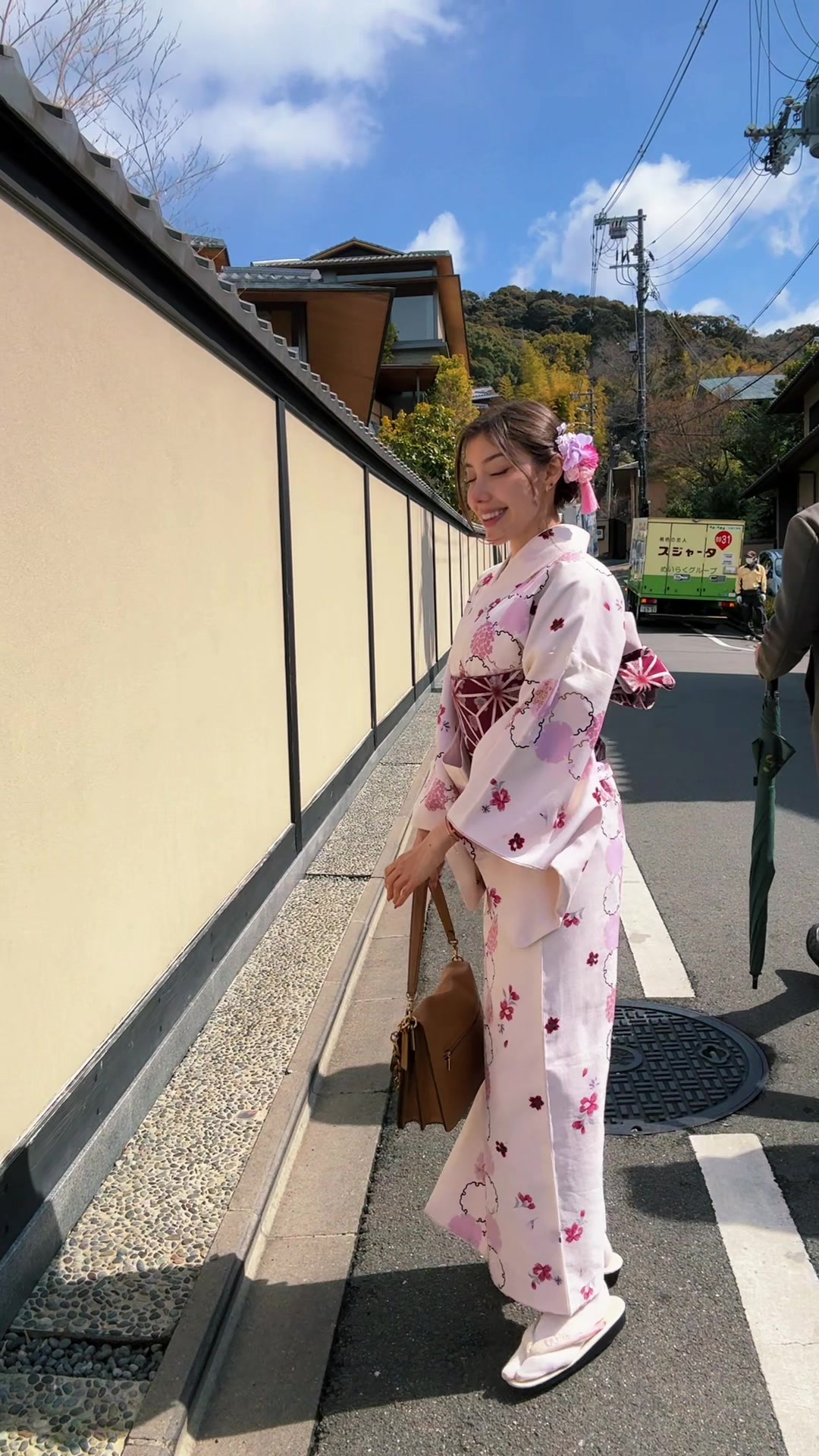@Queenruthlee