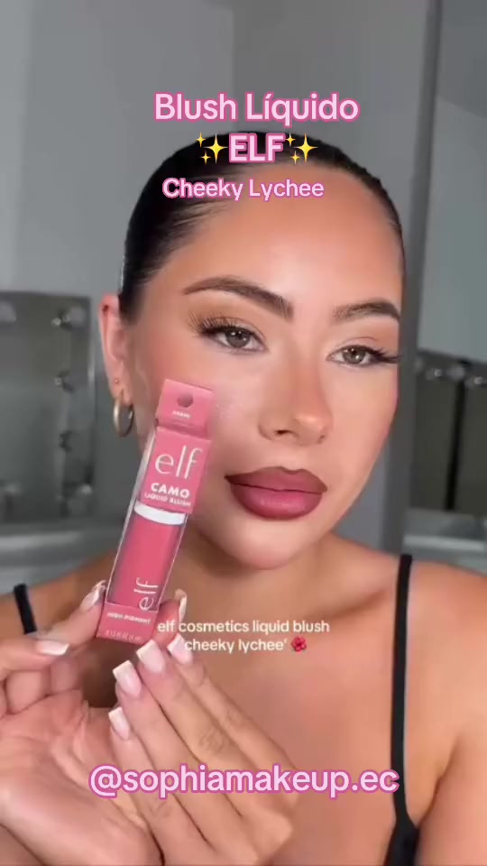 @SOPHIAMAKEUP