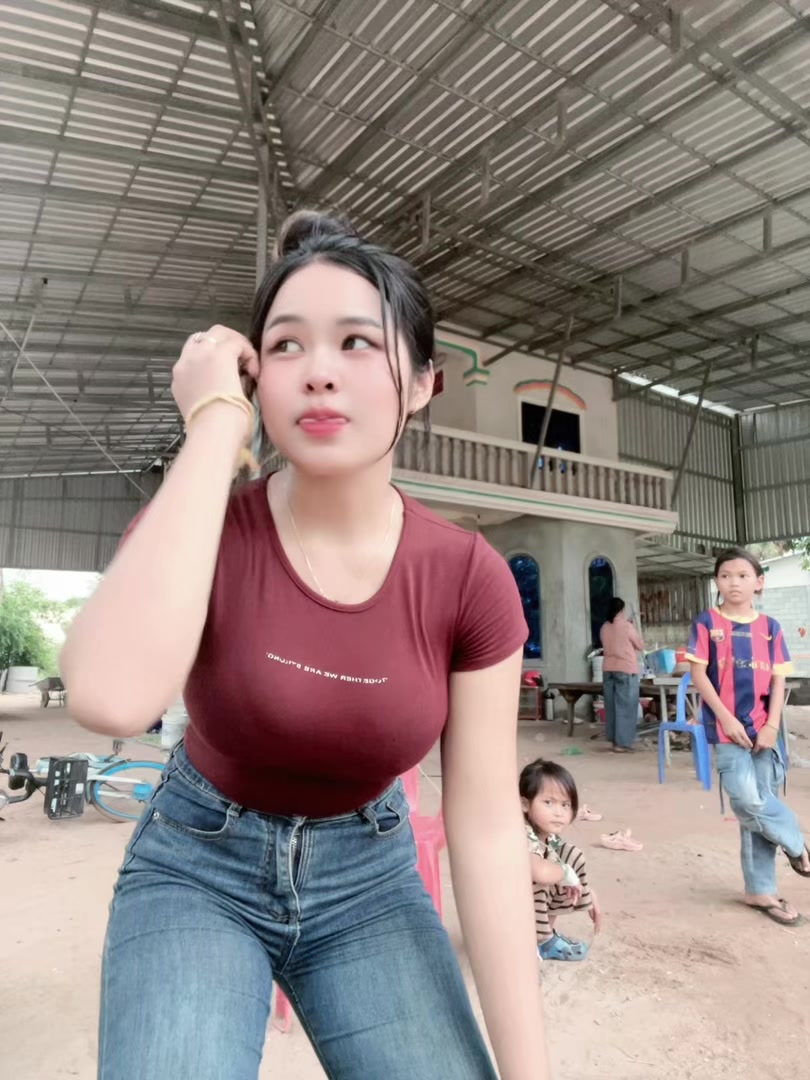 @Mom-មុំ💞