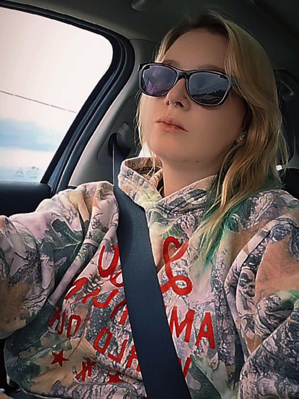 @🧚♀️Amy Ives💜🐤