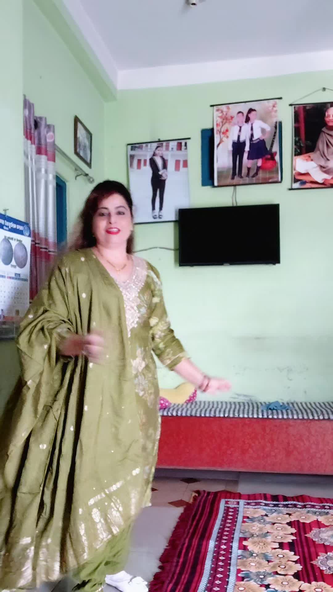 @its- me- juna(स्याङ्जालि चेली)