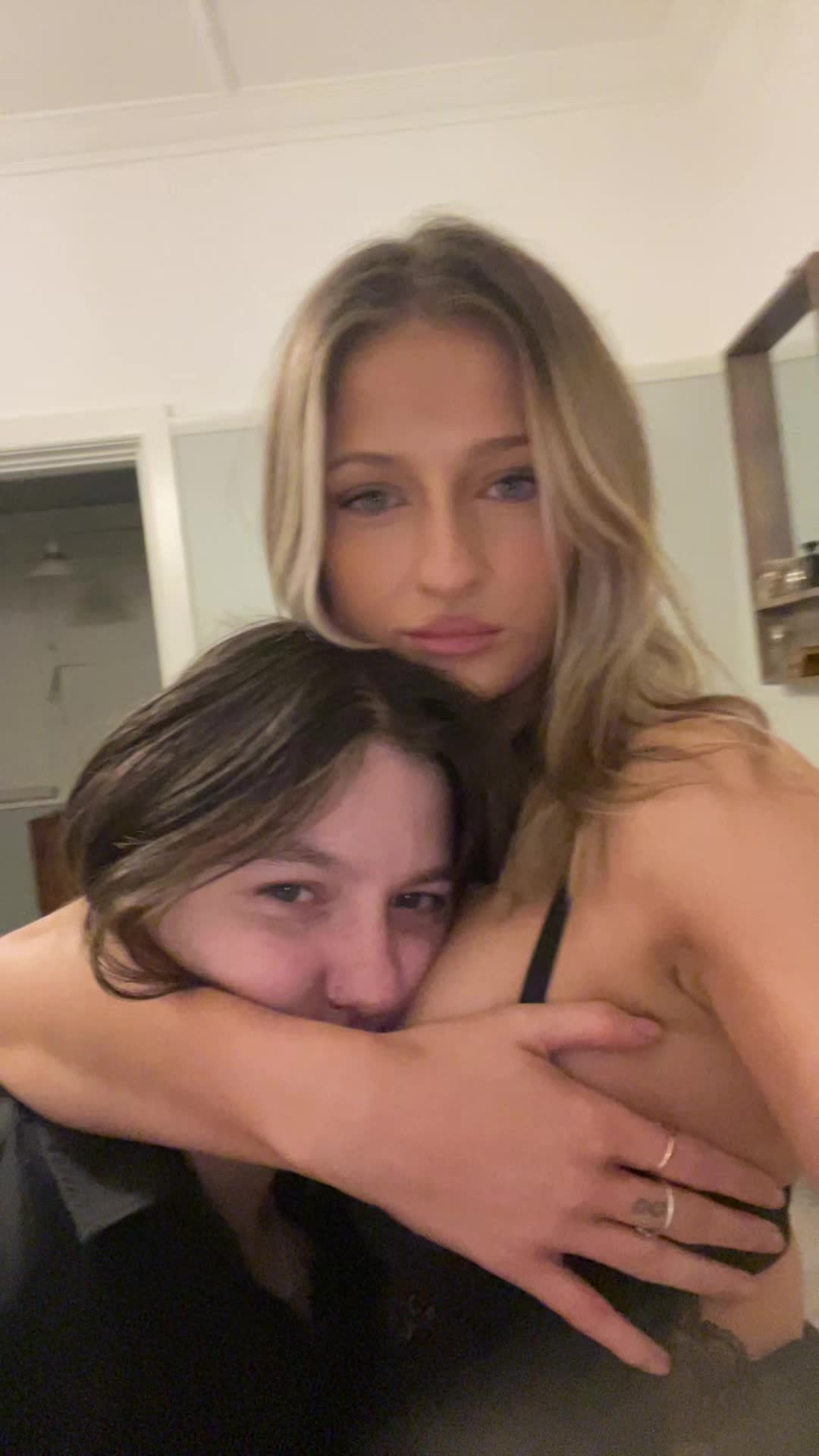 @sunnylillyy