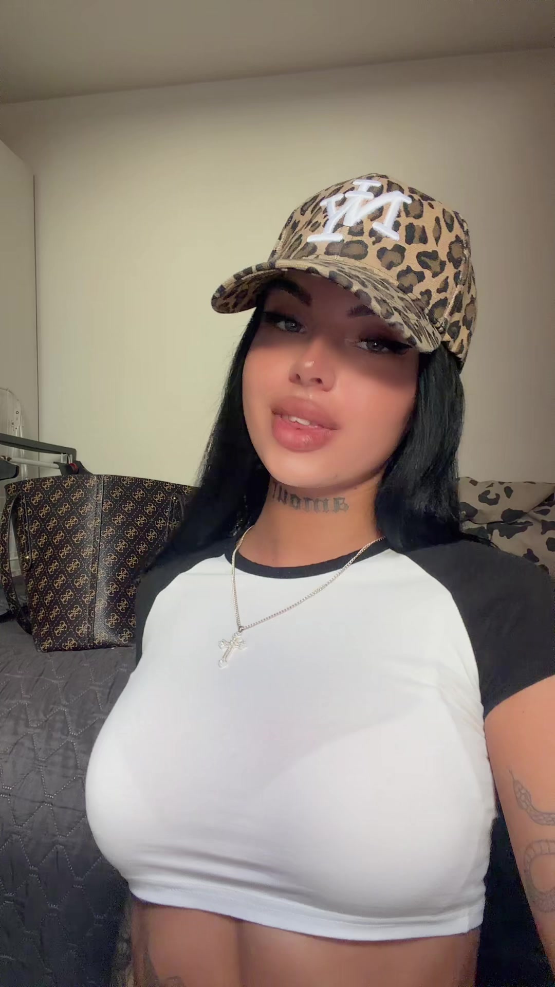 @ankahuliganka
