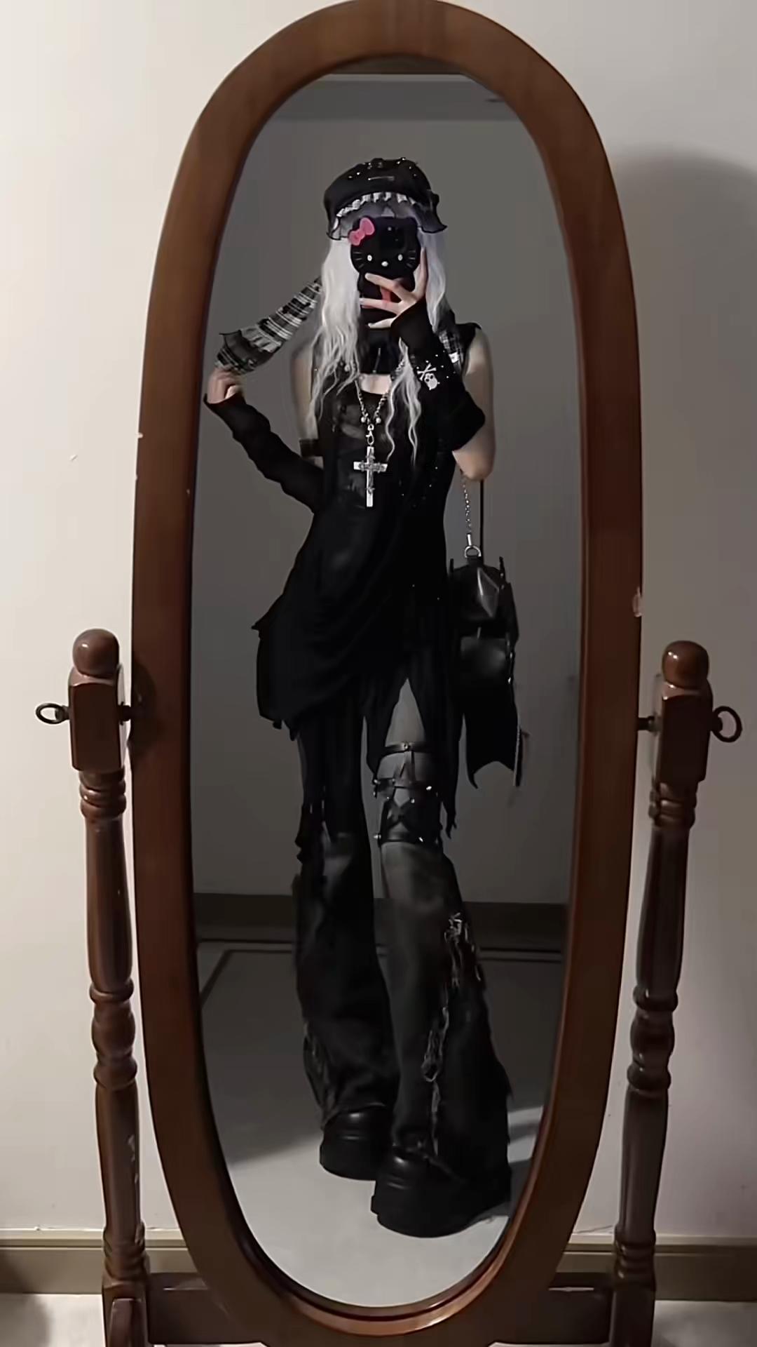 @🕸路西法_dark🦇