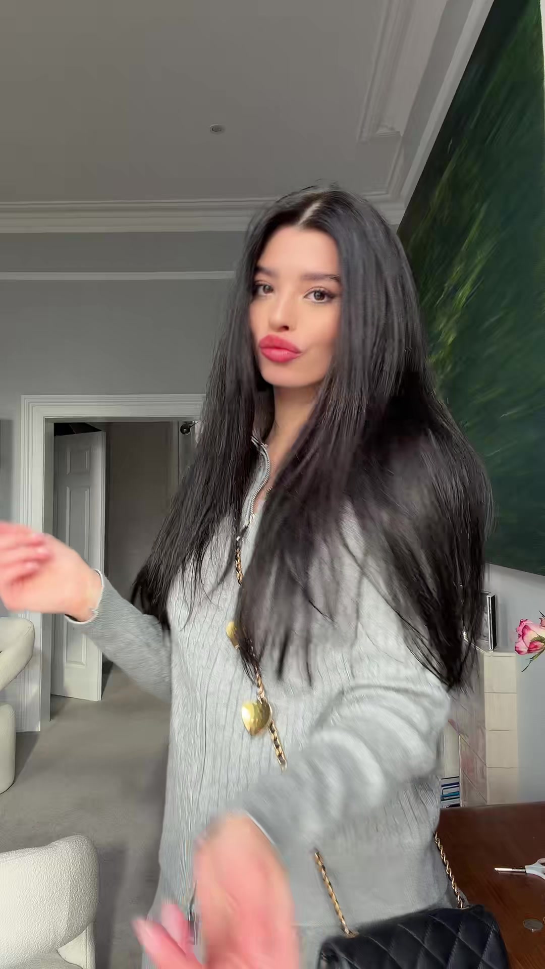 @Eva