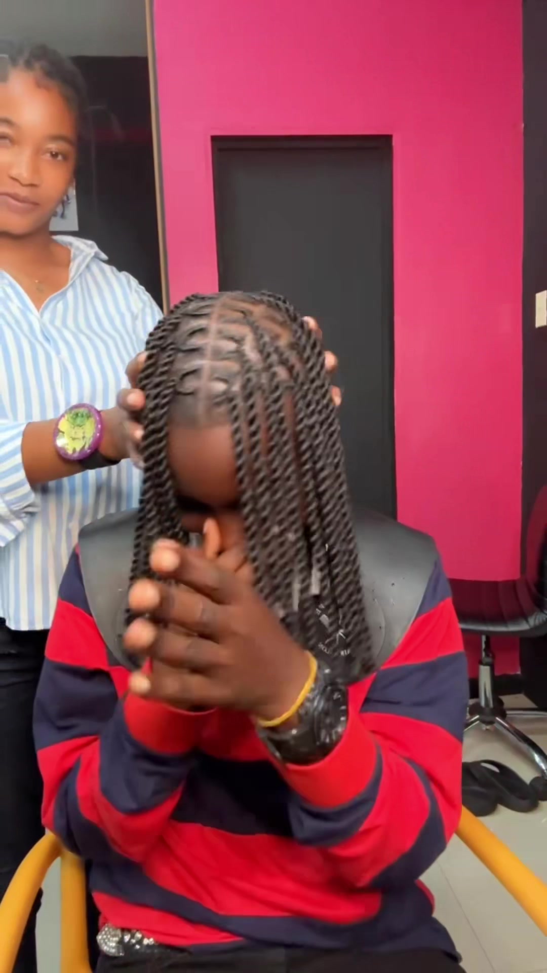 @NEIKYBRAIDS/ NEIKY STUDIOS