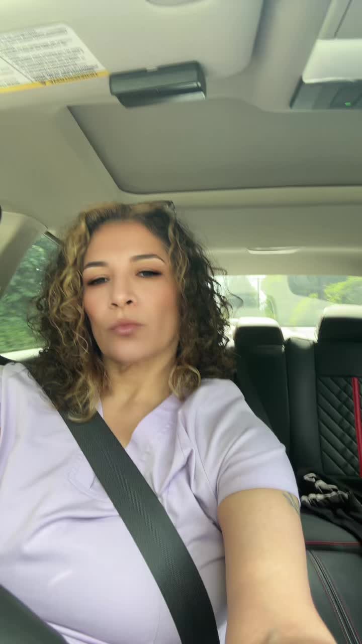 @AuntySuzy 🕊️☔️💜