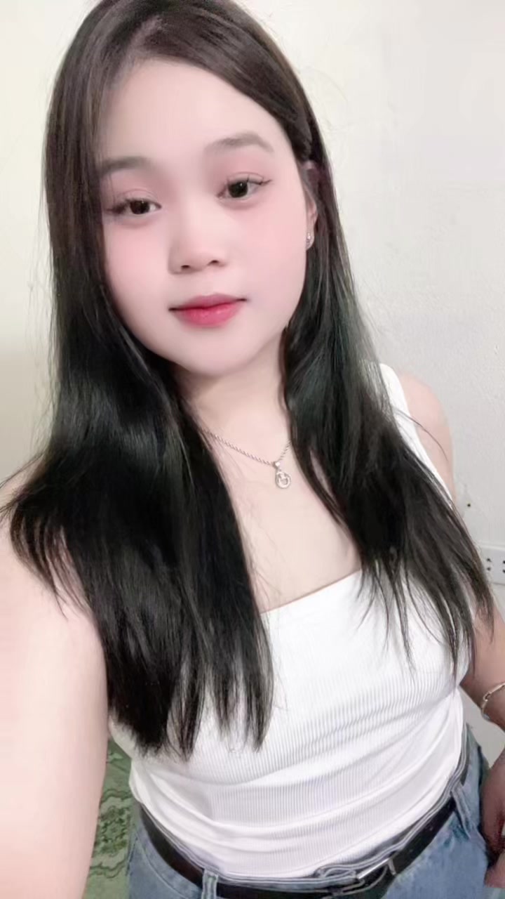 @Th&uacute;y hằng🫧