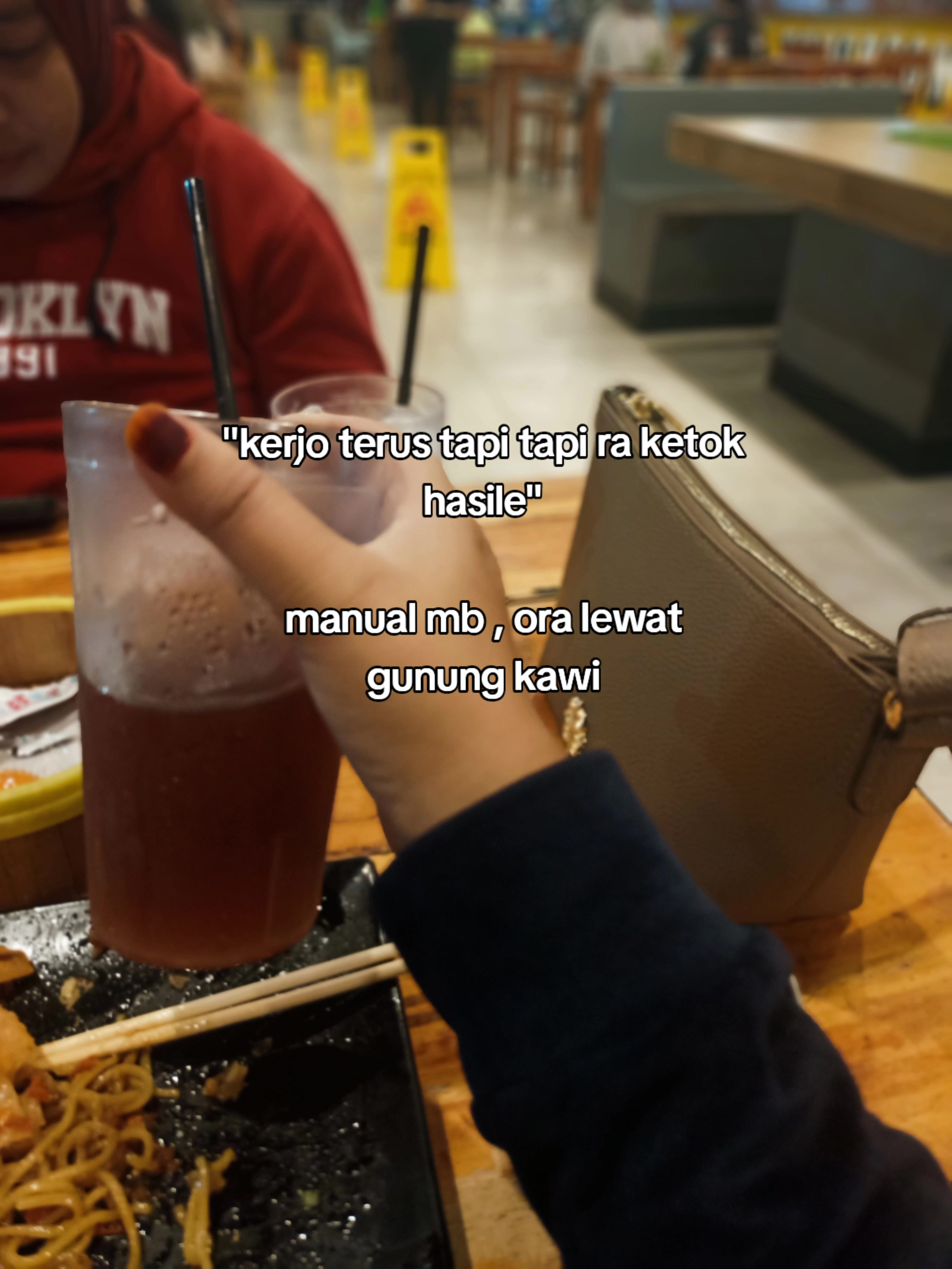 @☘︎ ᥫ᭡☻ᥫ᭡ඞ  ♌         🦟
