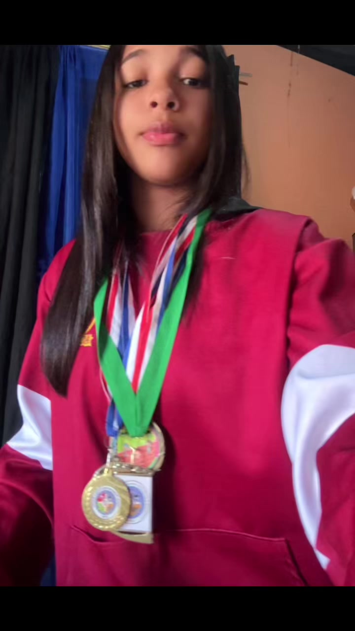 @Angeimyperez