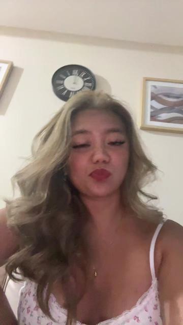 @Rhea Logarta🍑