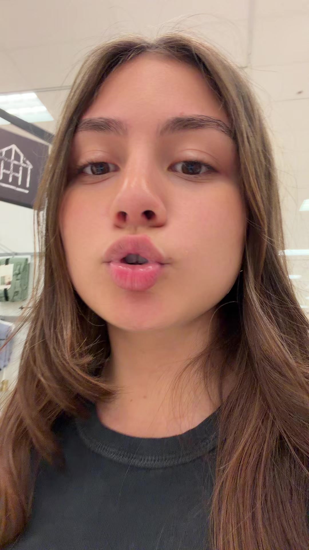 @theminicaryn