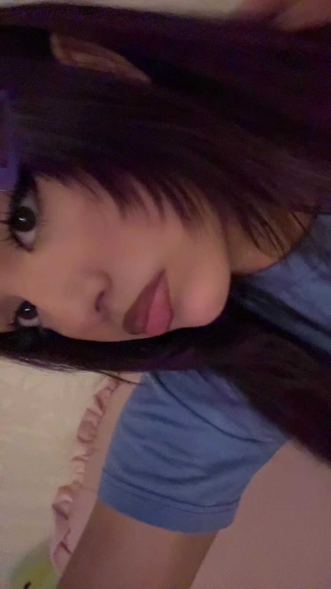 @:3