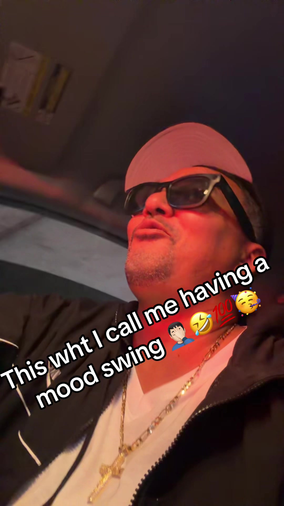 @𝓣𝓸𝓷𝔂 𝓜𝓪𝓬𝓪𝓻𝓸𝓷𝓲