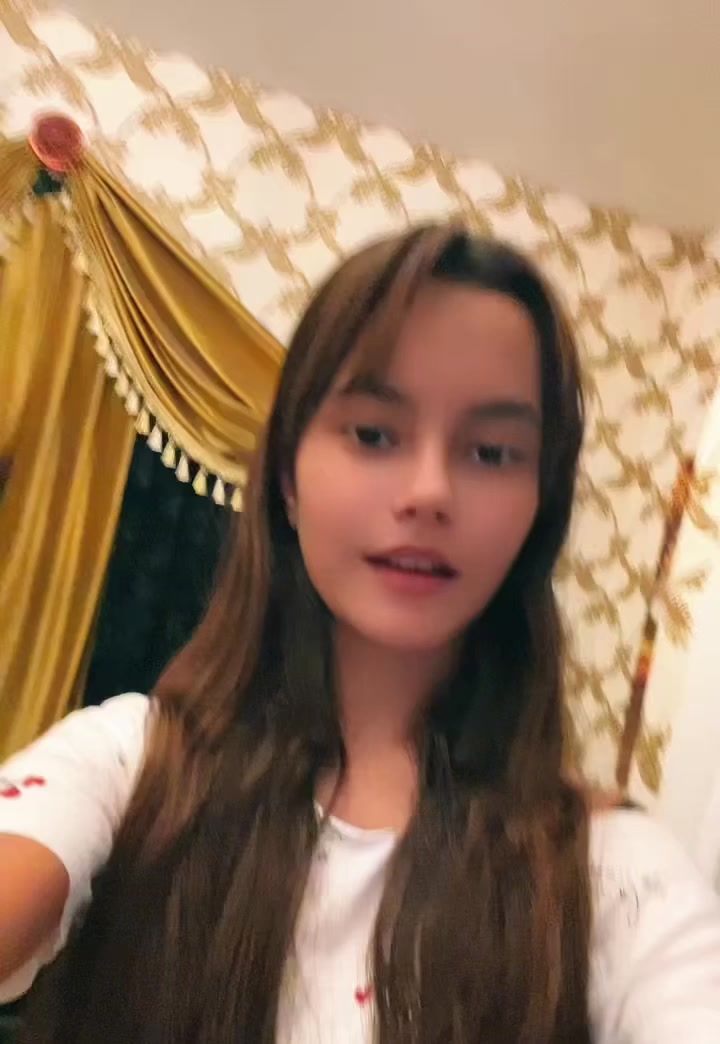 @melek_ada2206
