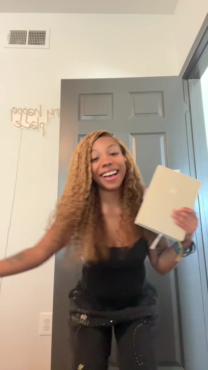 @Aaliyah