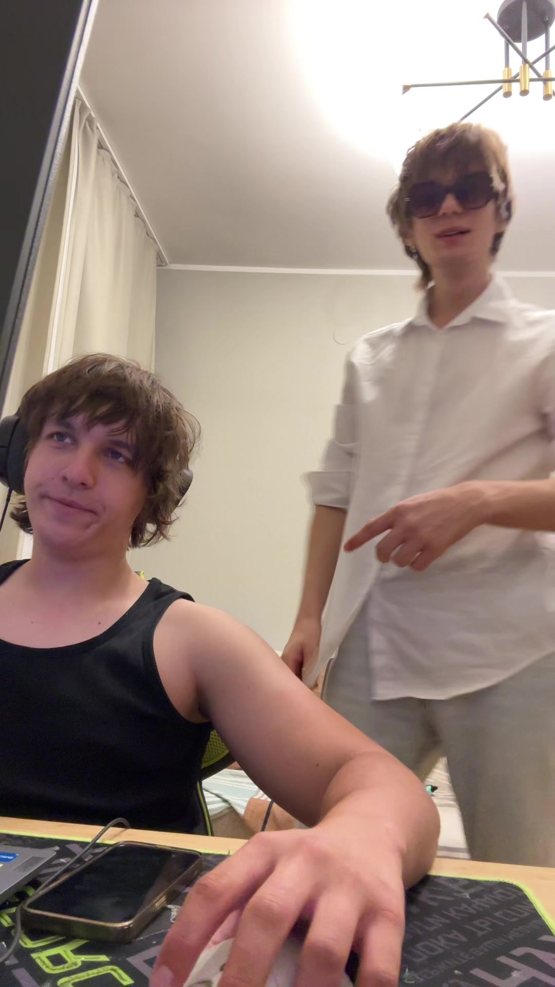 @woaque