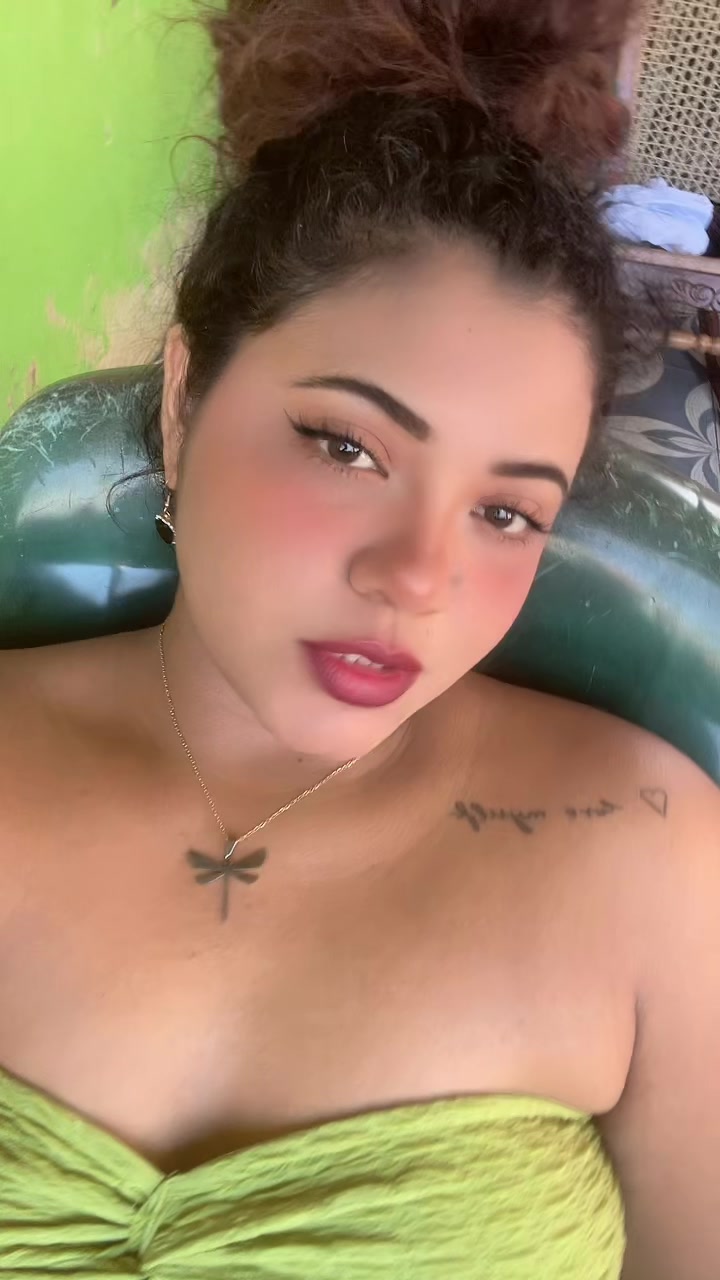 @Julissa🦋