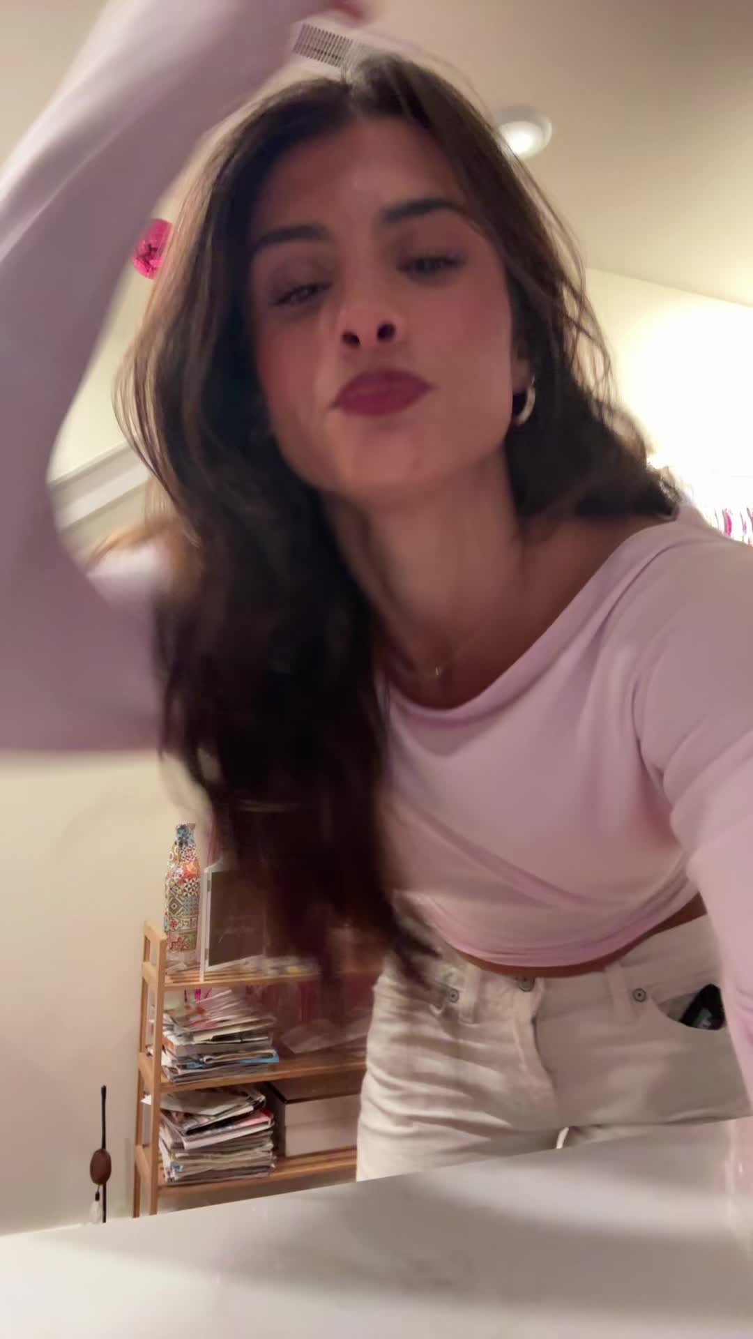 @Absolutlyavi