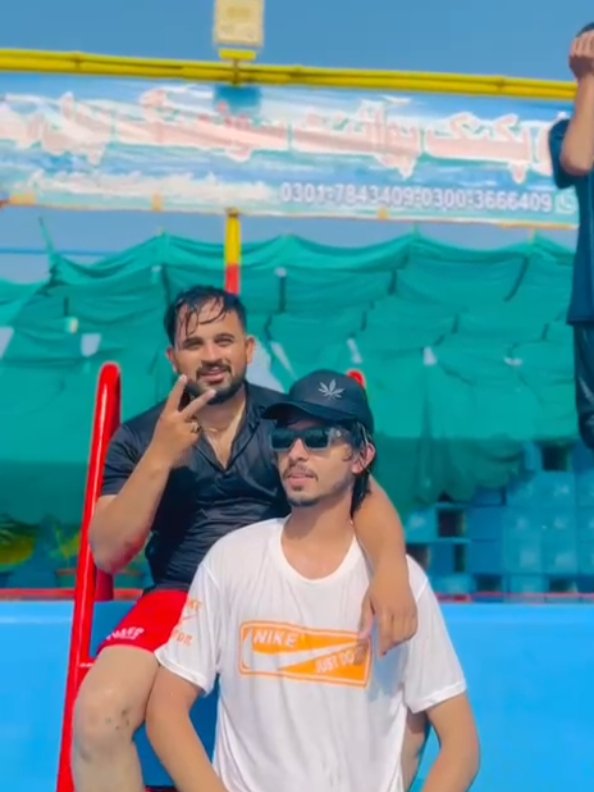 @Adeel BOXER 🇵🇰 🥊