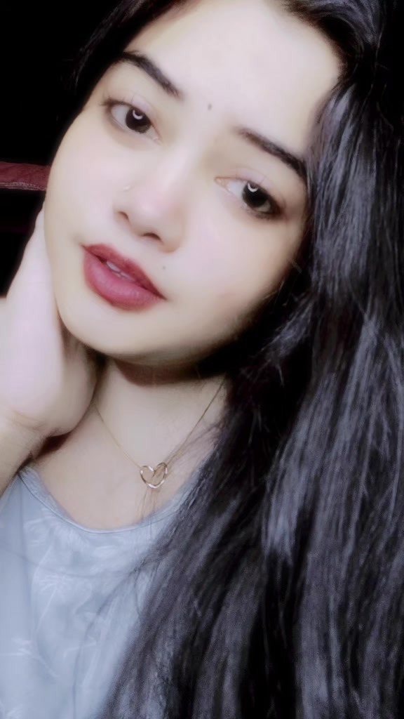 @PriYa DaS ❀