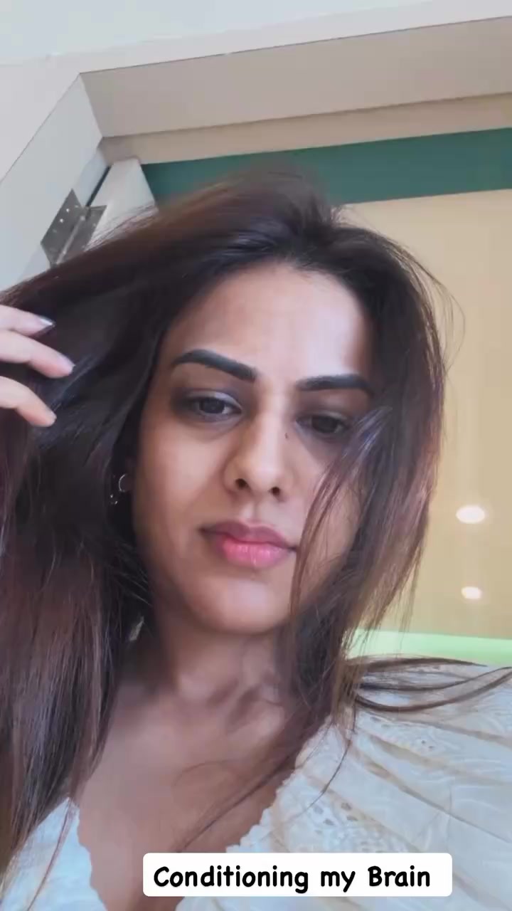 @nia Sharma