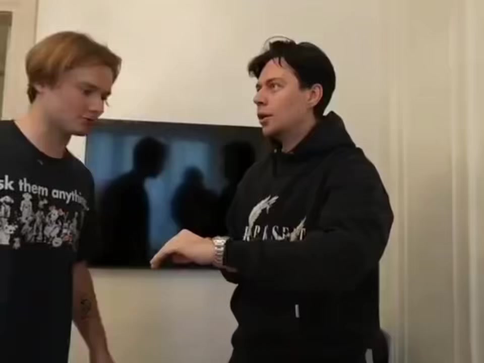 @аня парадеевич
