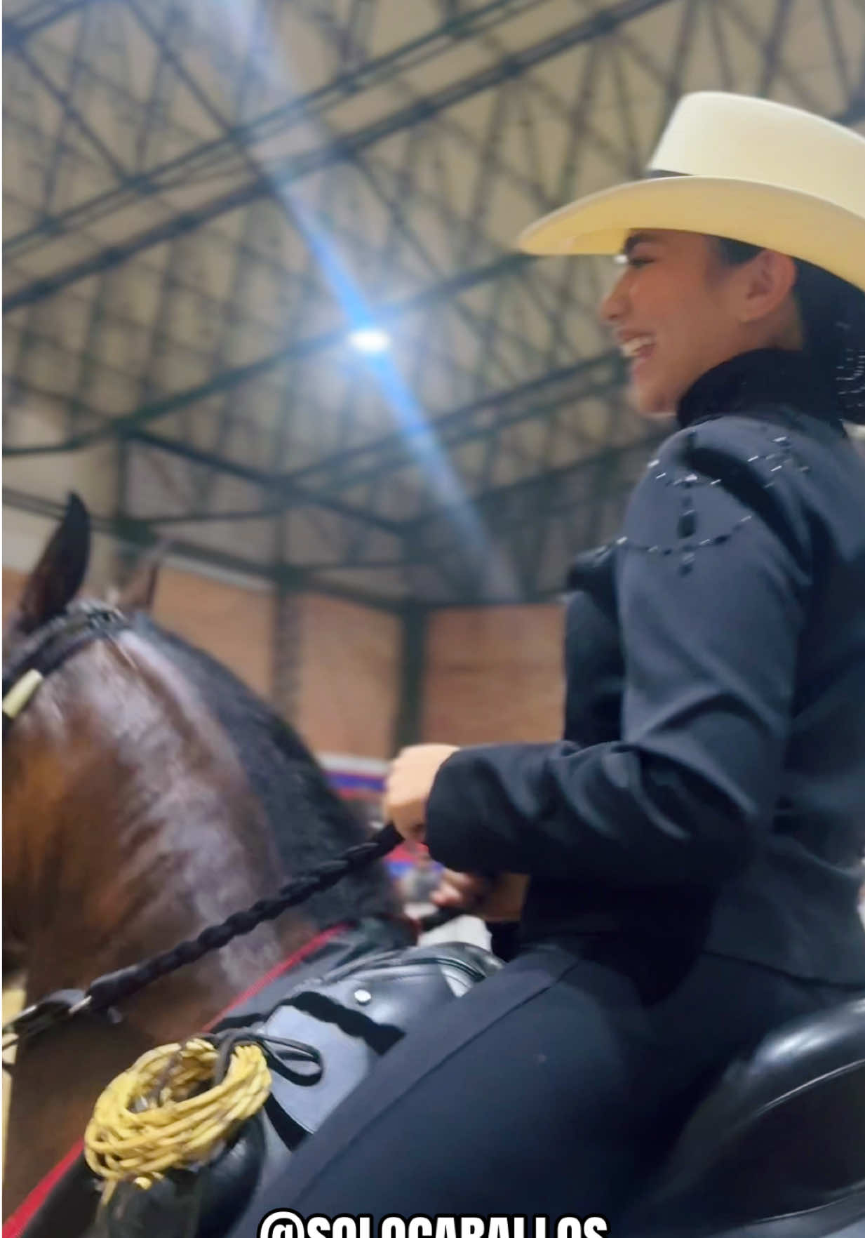 @Solo Caballos