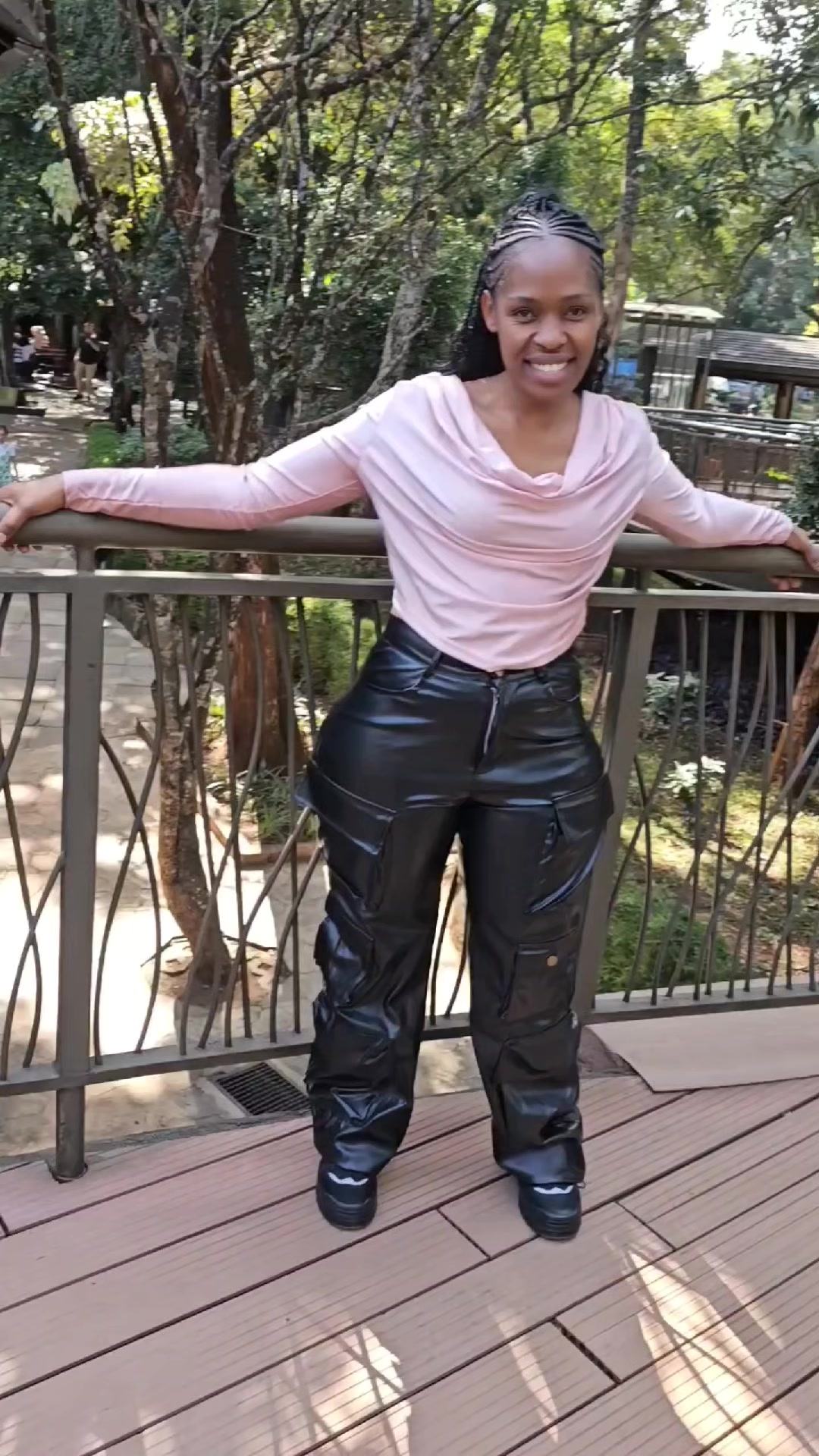 @Elvine