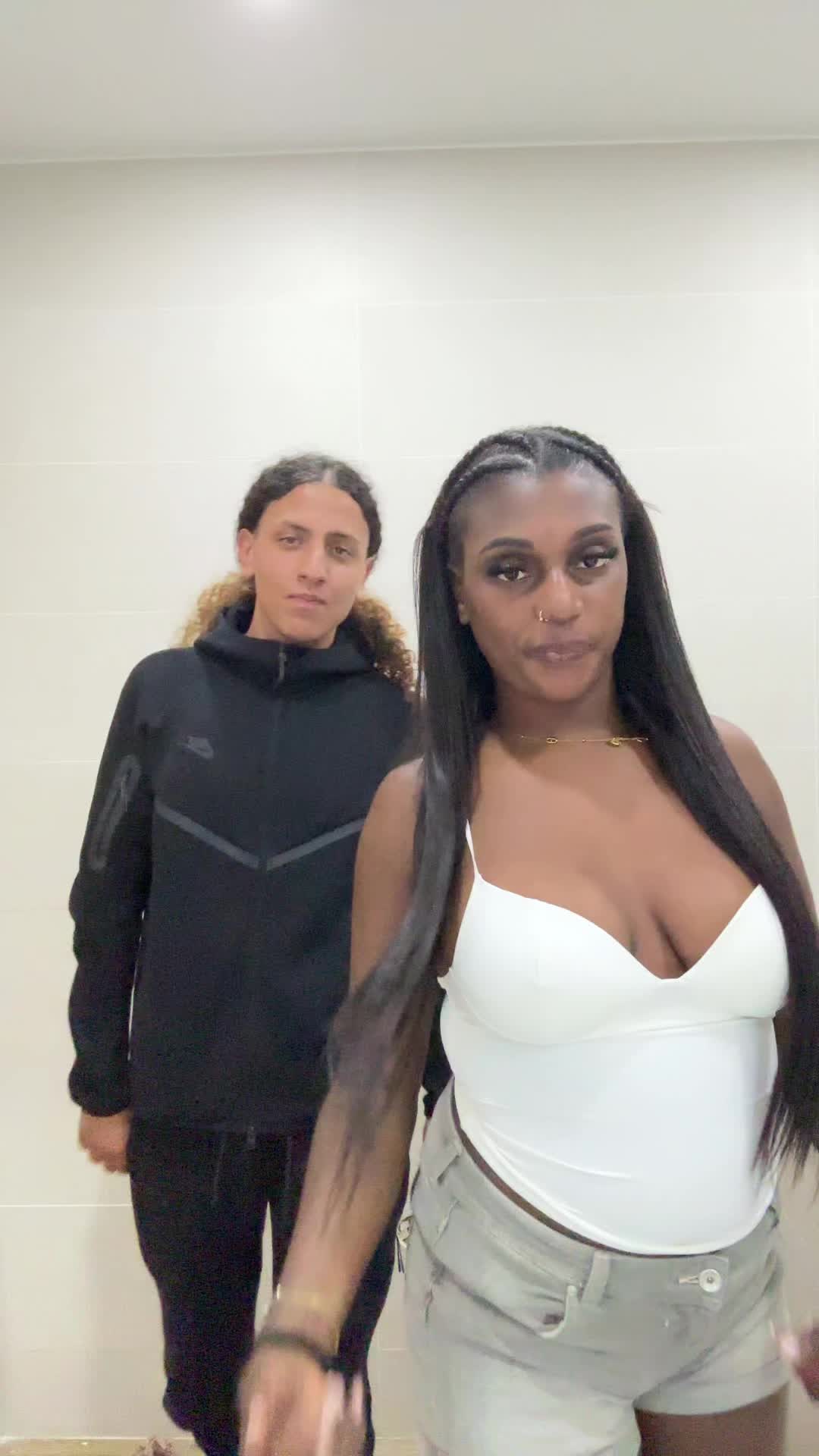 @Islateamnasdas