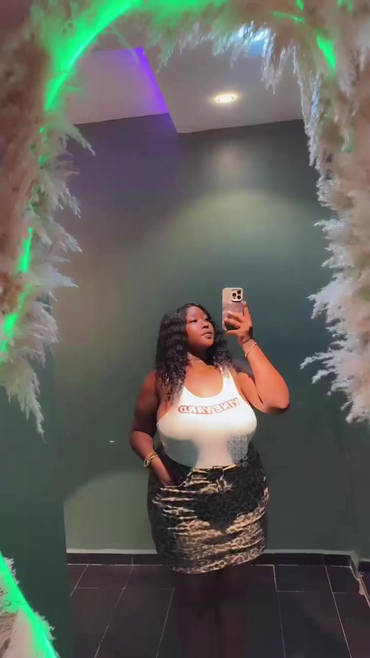 @HypeQueen JoJo🎤👑 🍒