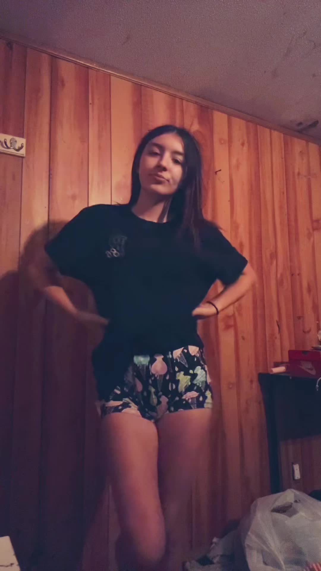 @Emilyyy18