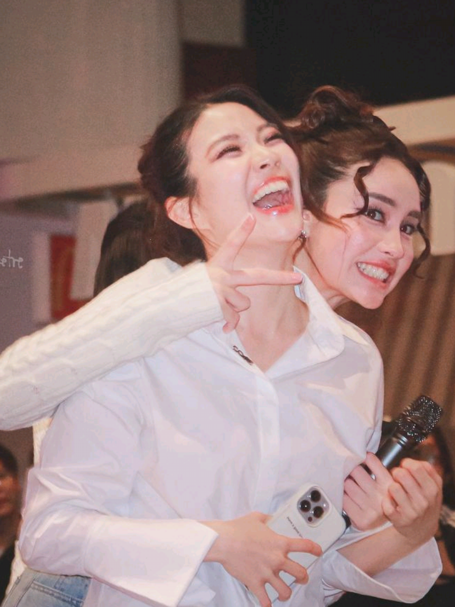 @๐ซ๐ฑ(โแดฅโส)
