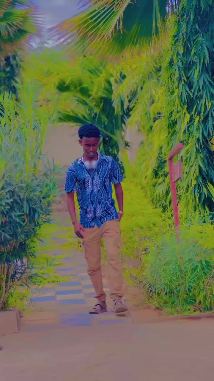@worldpouz