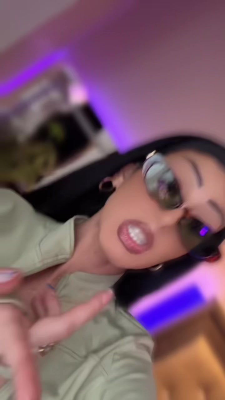 @𝓐lien 𝓖𝓸𝓭𝓭𝓮𝓼𝓼